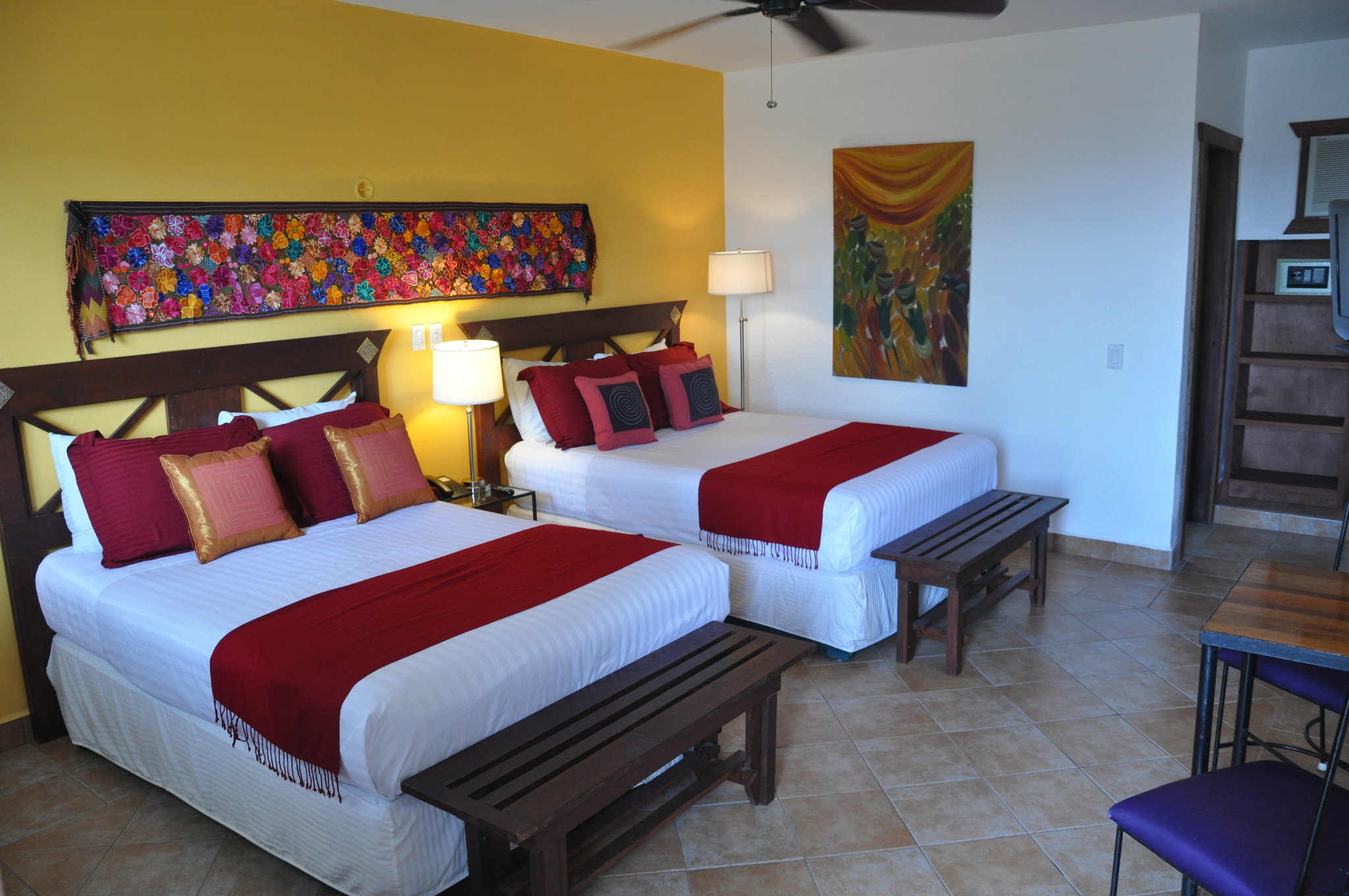 Courtyard Room